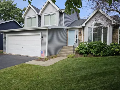 1937 Oaktree Trl, Lake Villa, IL 60046