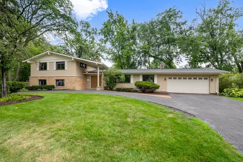 336 Hibbard Rd, Wilmette, IL 60091