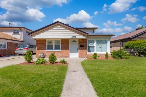 11732 S Sacramento Dr, Merrionette Park, IL 60803