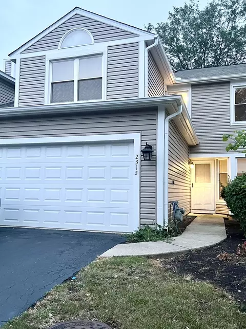 2315 Hamilton Pl, Schaumburg, IL 60194