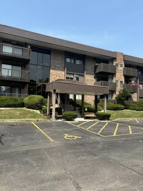 1421 Woodbridge Rd #1G, Joliet, IL 60436