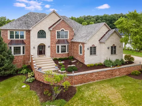 6257 Whitetail Ridge Ct, Yorkville, IL 60560