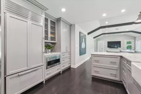 2830 Hoffman Ln, Riverwoods, IL 60015 photo 8
