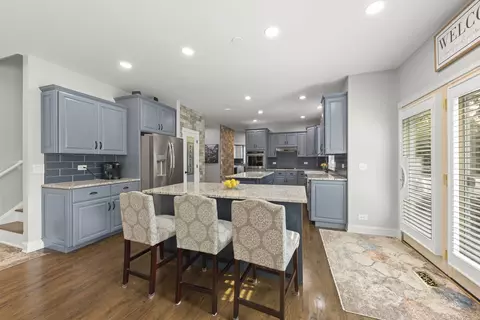 2915 Beth Ln, Naperville, IL 60564 photo 5