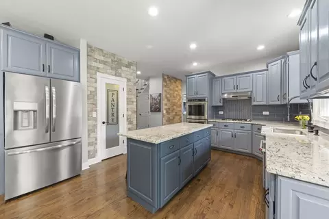 2915 Beth Ln, Naperville, IL 60564 photo 7