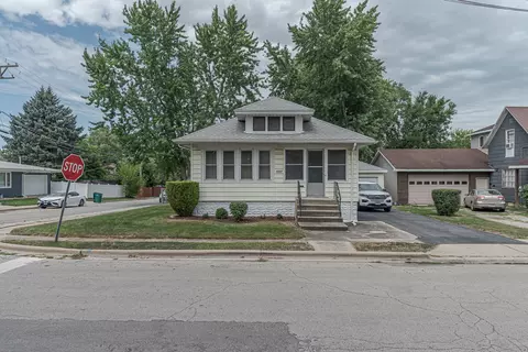 1325 Ridgewood Ave, Joliet, IL 60432