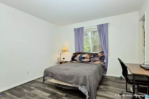 Bedroom - 5102 Sandburg Dr, Mchenry, IL 60050 photo 1 of 4
