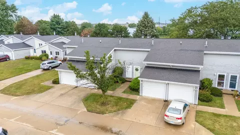 1568 Hunt Dr #B, Normal, IL 61761 photo 4