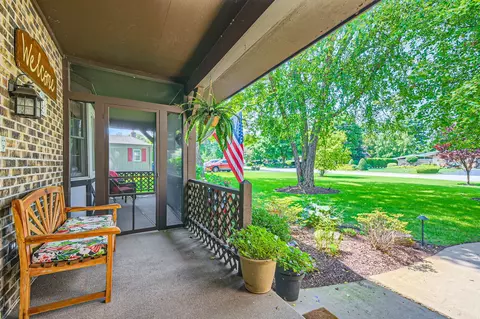 Exterior - 415 S Lombard Rd, Itasca, IL 60143 photo 5 of 13
