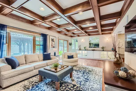 Living - 415 S Lombard Rd, Itasca, IL 60143 photo 6 of 8
