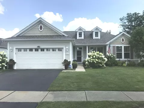 12116 Tuliptree Ln, Huntley, IL 60142