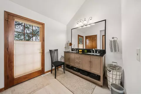 1240 Eagle Ct, Wheaton, IL 60189 photo 21