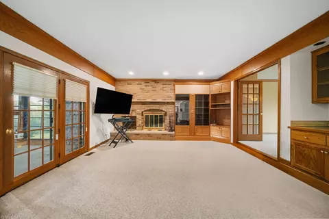 1240 Eagle Ct, Wheaton, IL 60189 photo 15