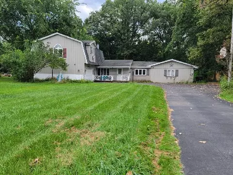 Exterior - 1845 W 35th St, Steger, IL 60475 photo 2 of 5