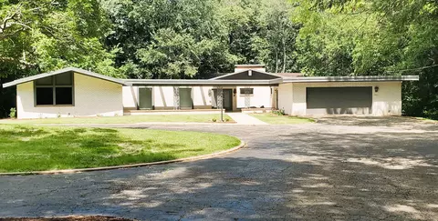 2 Timber Ridge St, Streator, IL 61364