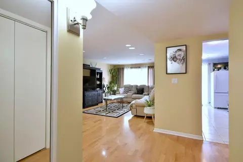 711 S River Rd #514, Des Plaines, IL 60016 photo 9