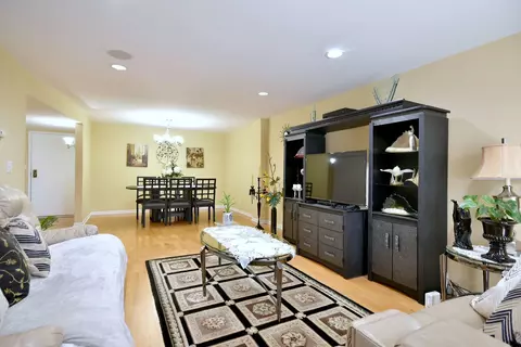 711 S River Rd #514, Des Plaines, IL 60016 photo 8