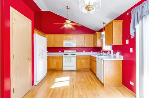 Kitchen - 3420 Loverock Ln, Steger, IL 60475 photo 1 of 1