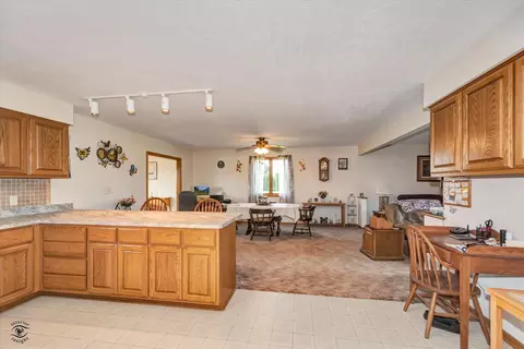 Kitchen - 3195 School Dr, Morris, IL 60450 photo 3 of 3