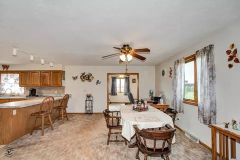Dining - 3195 School Dr, Morris, IL 60450 photo 1 of 1