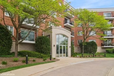 351 Town Place Cir #511, Buffalo Grove, IL 60089