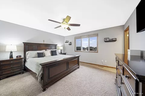 Bedroom - 807 Maple Ln, Peotone, IL 60468 photo 3 of 4