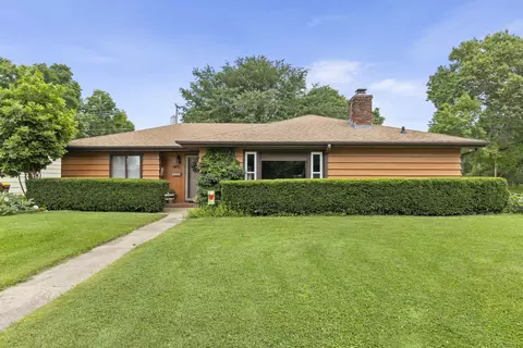 1401 River Bluff Blvd, Rockford, IL 61103