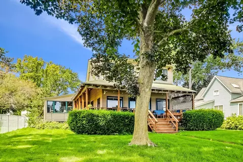 2208 Orchard Beach Rd, Mchenry, IL 60050 photo 4
