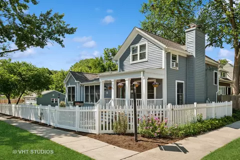 60 E Slade St, Palatine, IL 60067