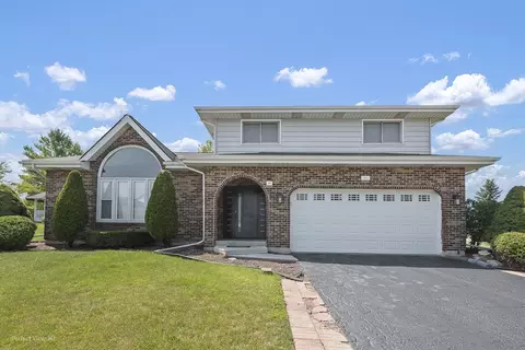 40 Red Barn Rd, Matteson, IL 60443