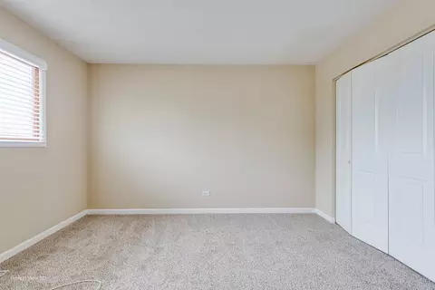 40 Red Barn Rd, Matteson, IL 60443 photo 18