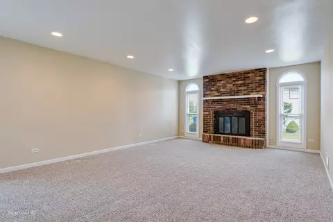 40 Red Barn Rd, Matteson, IL 60443 photo 3