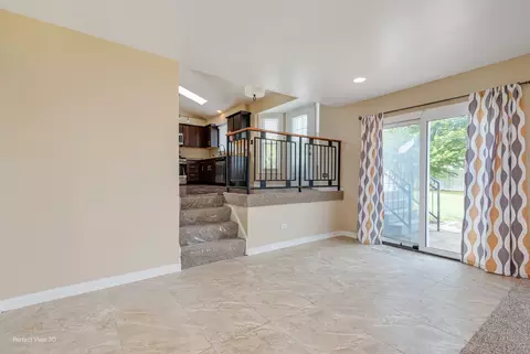 40 Red Barn Rd, Matteson, IL 60443 photo 7