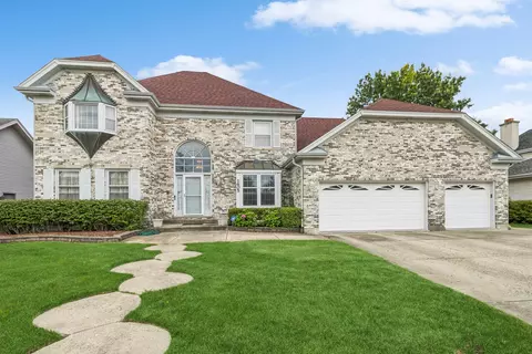 1605 Charlemagne Dr, Hoffman Estates, IL 60192