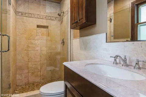 16 W479 Timberlake Dr, Willowbrook, IL 60527 photo 9