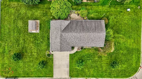 View/Area - 844 Adrienne Ave, Ottawa, IL 61350 photo 3 of 3