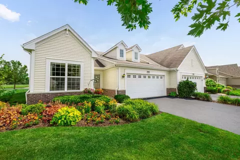 1735 Kelley Ln, Pingree Grove, IL 60140