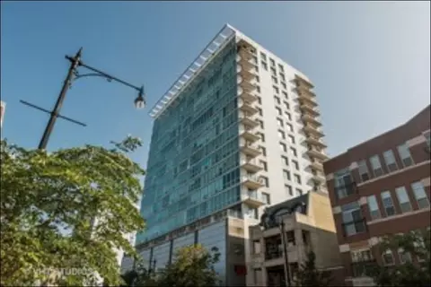 1845 S Michigan Ave #902, Chicago, IL 60616