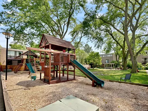 1460 E 56th St, Chicago, IL 60637 photo 17