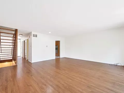 1460 E 56th St, Chicago, IL 60637 photo 3