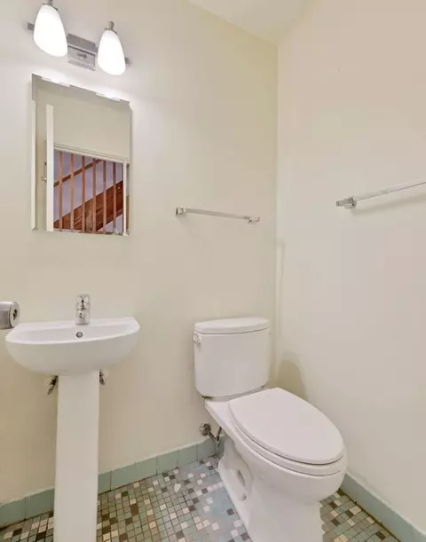 1460 E 56th St, Chicago, IL 60637 photo 7
