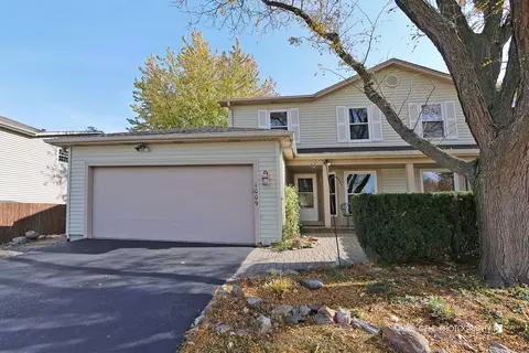 1009 Southbridge Ln #1009, Schaumburg, IL 60194