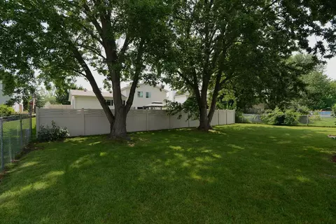 871 Prairie Ave, Bartlett, IL 60103 photo 24