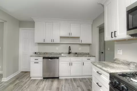 871 Prairie Ave, Bartlett, IL 60103 photo 9