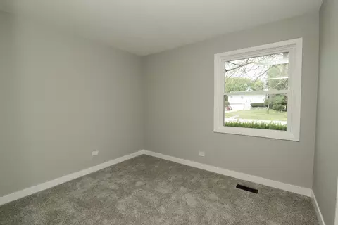871 Prairie Ave, Bartlett, IL 60103 photo 11