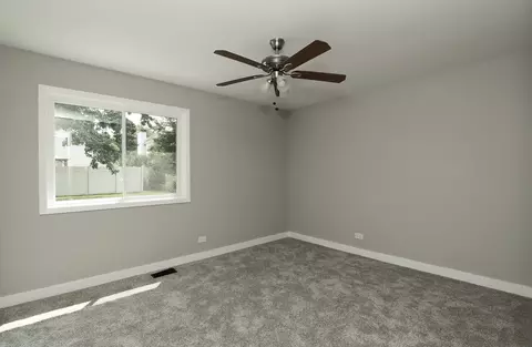 871 Prairie Ave, Bartlett, IL 60103 photo 13