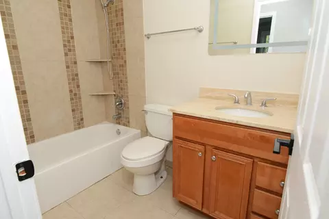 871 Prairie Ave, Bartlett, IL 60103 photo 21