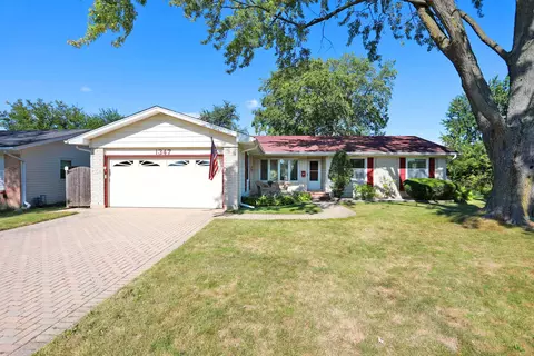 1347 Cumberland Cir W, Elk Grove Village, IL 60007