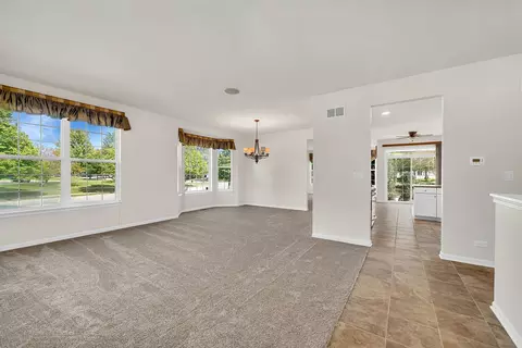 1275 York Ct, Aurora, IL 60502 photo 12