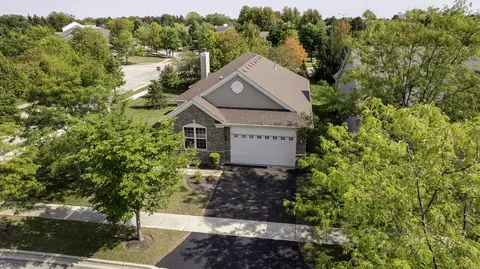 1275 York Ct, Aurora, IL 60502